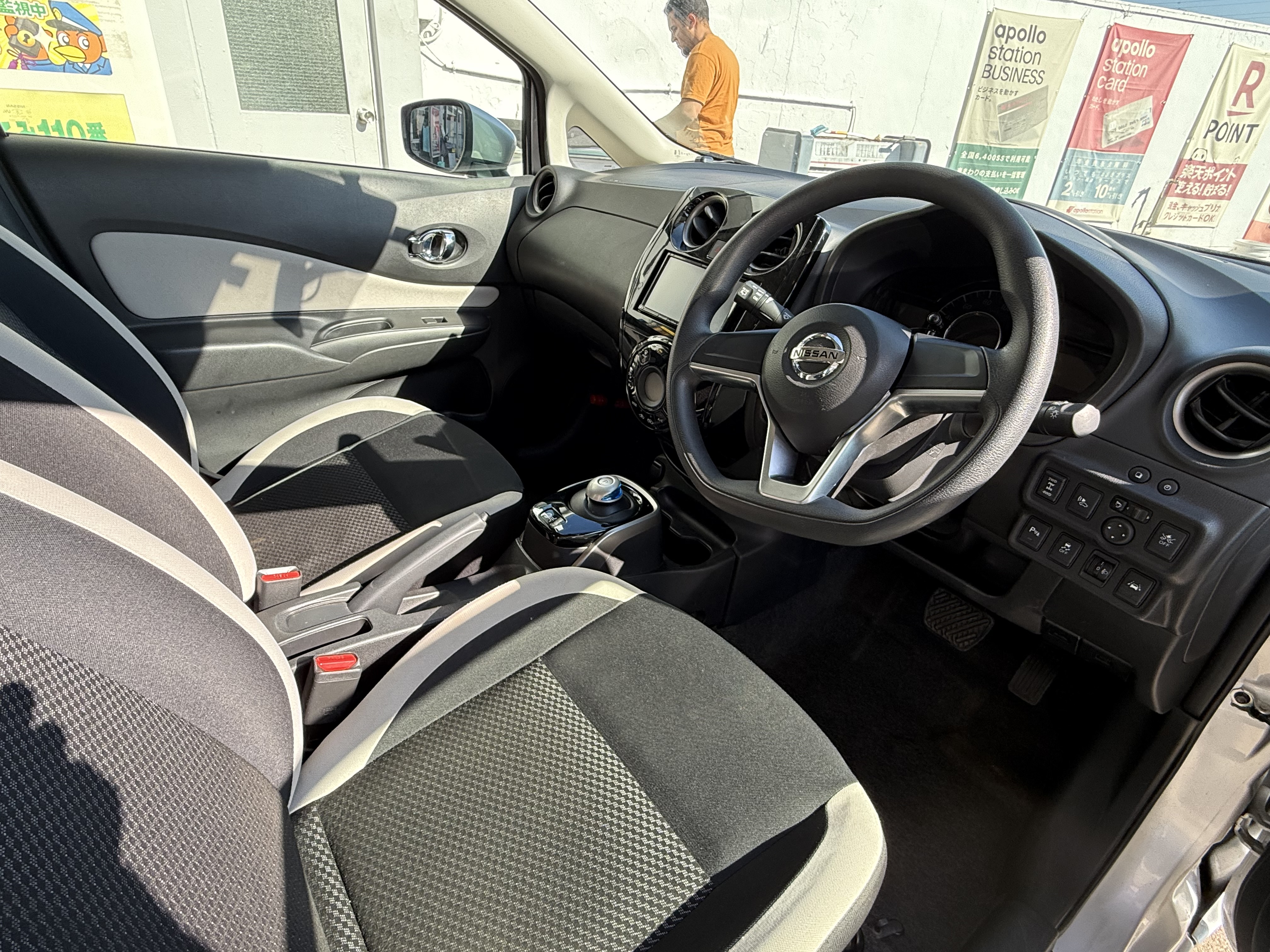 نيسان نوت - 10